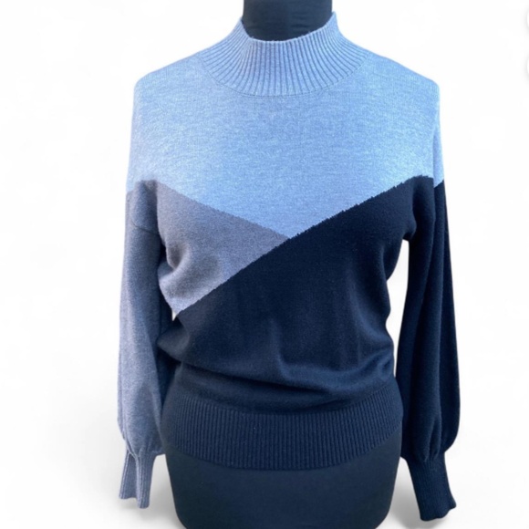 Color Block Black and Grey Sweater by Laundry - Picture 1 of 10